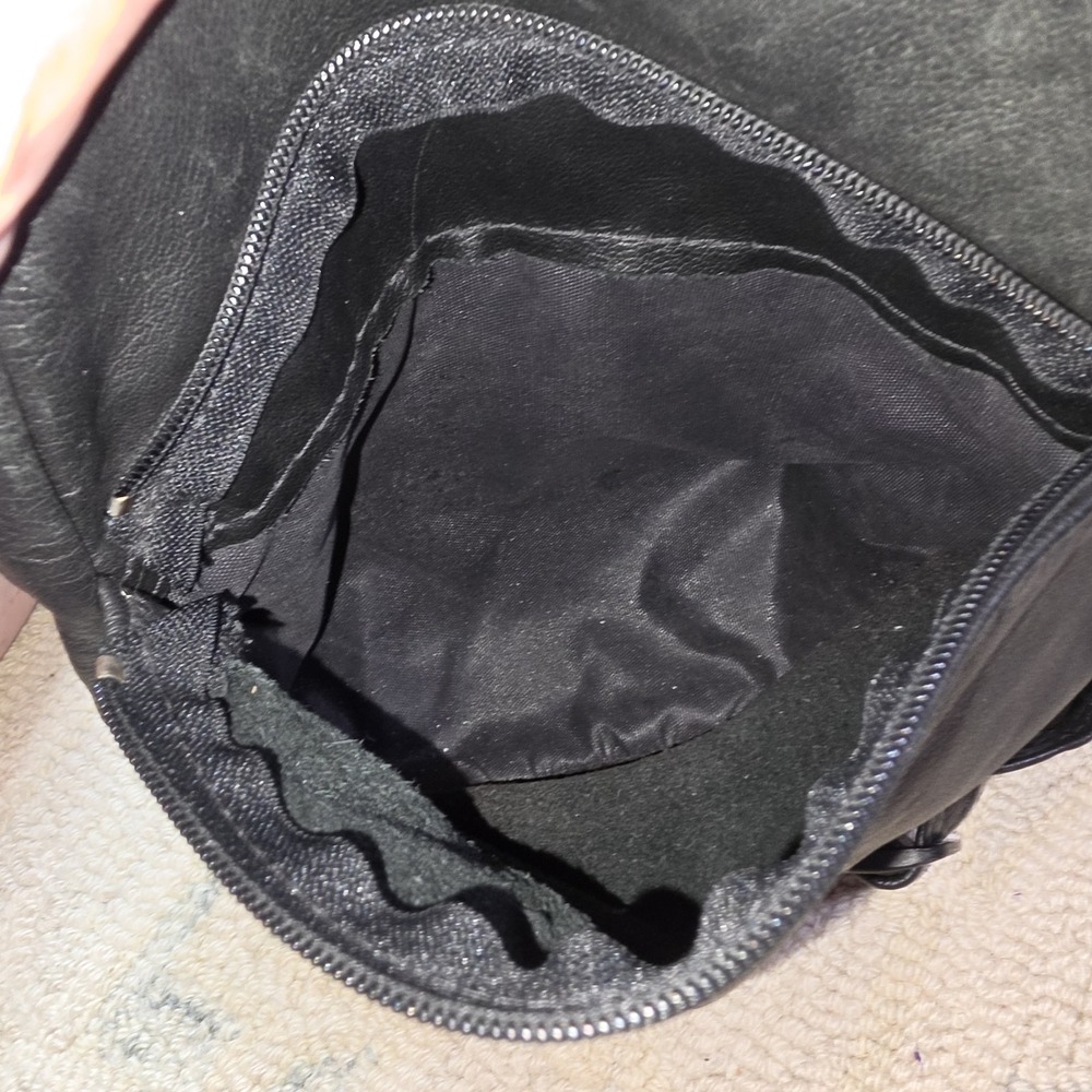Quality Premium Leather Backpack Side-Zip Closure 3 Compartment Adjustable Strap - Picture 11 of 15